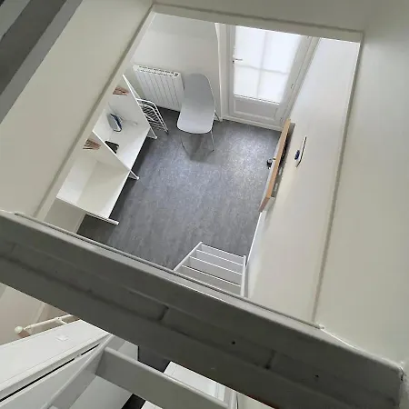 Maisonnette Avec Terrasse En Centre-ville, Non-adaptée à Tous * Deauville