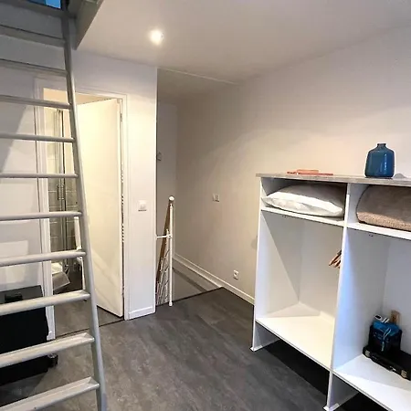 Maisonnette Avec Terrasse En Centre-ville, Non-adaptée à Tous Apartamento *